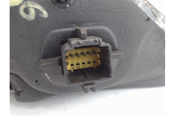 Recambio de retrovisor electrico izquierdo para renault scenic ii (jm) 1.6 (jm0c, jm0j, jm1b) referencia OEM IAM 7701068384  