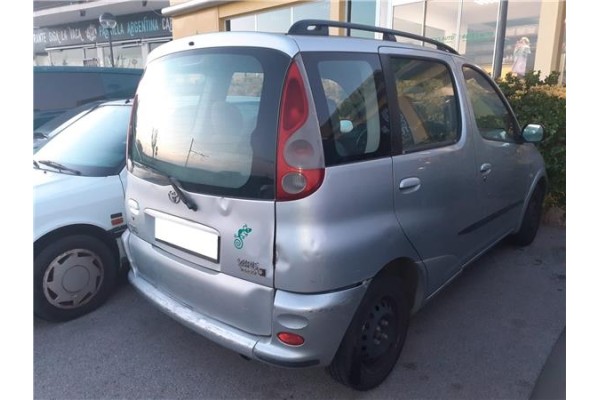 toyota yaris verso (ncp2/nlp2) del año 2000