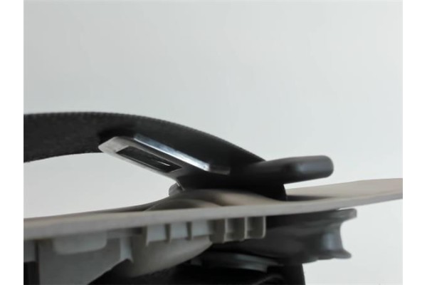 Recambio de cinturon seguridad delantero izquierdo para opel corsa d 1.0 catch me referencia OEM IAM F13290236 6160916 