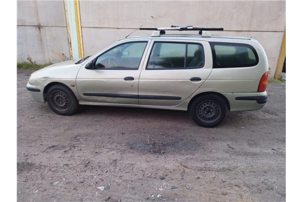 renault megane i grandtour (ka0/1_) del año 2001