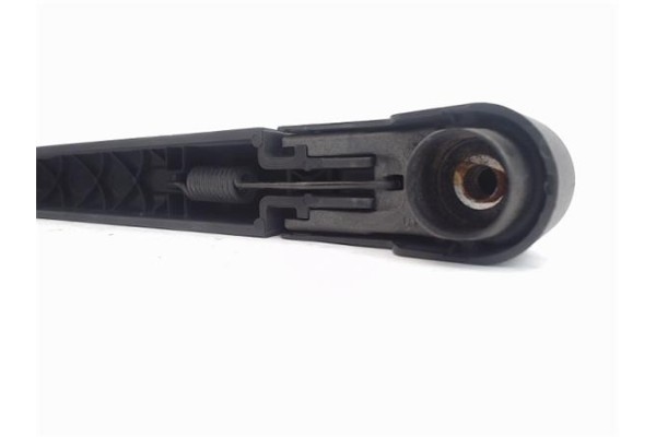 Recambio de brazo limpiaparabrisas trasero para fiat 500x (334) 1.6 urban referencia OEM IAM 52078899 52078680 
