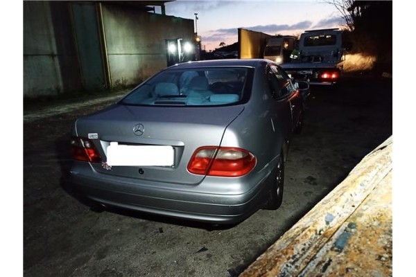 mercedes-benz clk (bm 208) coupe del año 2000