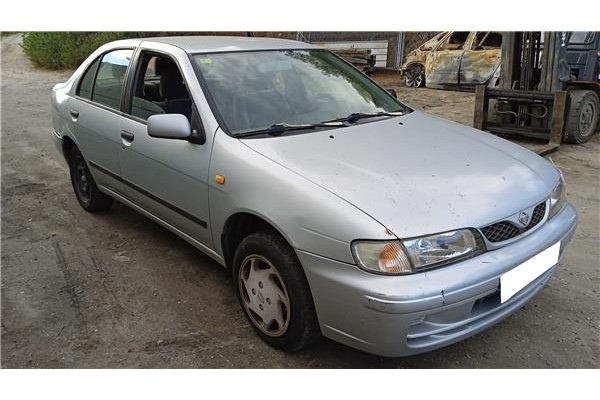 nissan almera (n15) del año 2000