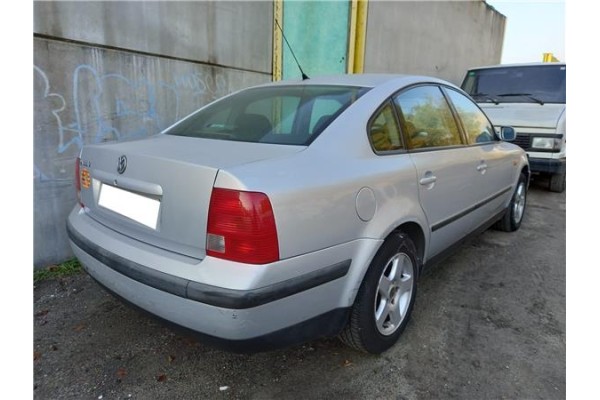 volkswagen passat berlina (3b2) del año 1997
