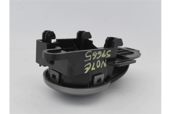 Recambio de manilla int. puerta delantero derecha para nissan note (e11e) 1.5 dci referencia OEM IAM 80670AX603 806709U000 