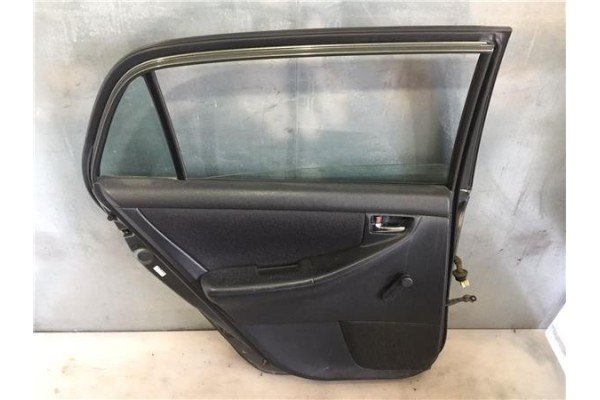 Recambio de puerta trasero izquierda para toyota corolla (e12) 2.0 d-4d referencia OEM IAM 6700413330  