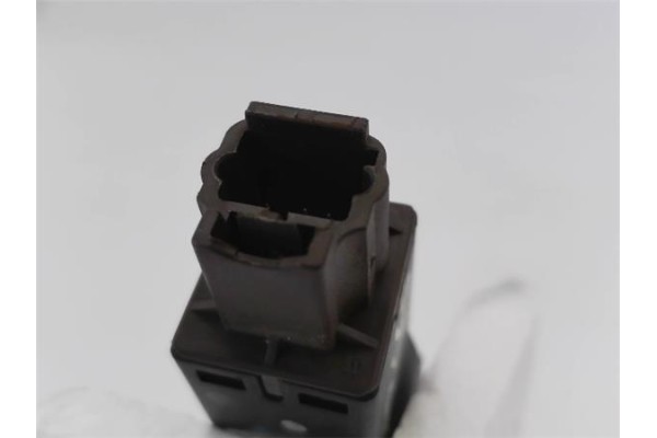 Recambio de interruptor airbag acompañante para nissan note (e11e) 1.5 dci referencia OEM IAM K8830AY00A  