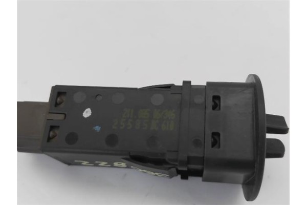 Recambio de interruptor airbag acompañante para nissan note (e11e) 1.5 dci referencia OEM IAM K8830AY00A  