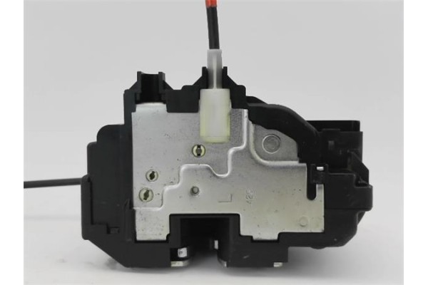 Recambio de cierre electromagnetico delantero izquierdo para nissan note (e11e) 1.5 dci referencia OEM IAM 805019U100  
