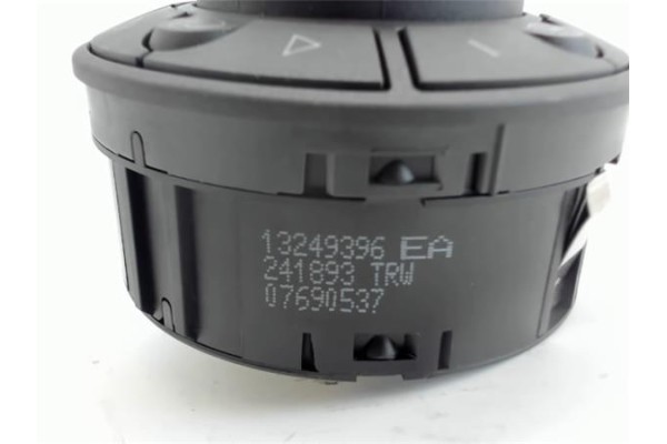 Recambio de mando de luces para opel corsa d 1.0 catch me referencia OEM IAM 132493963EA  