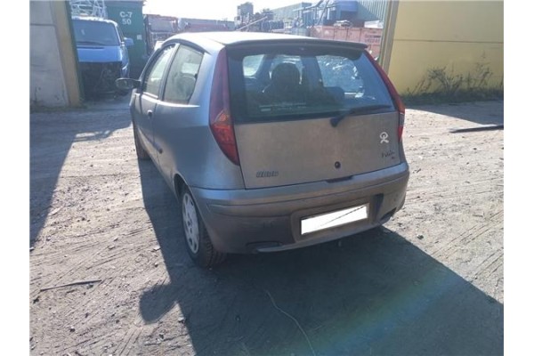 fiat ii punto (188) berlina del año 2002