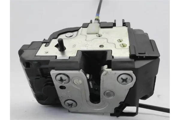 Recambio de cierre electromagnetico trasero derecho para nissan note (e11e) 1.5 dci referencia OEM IAM 825009U100  