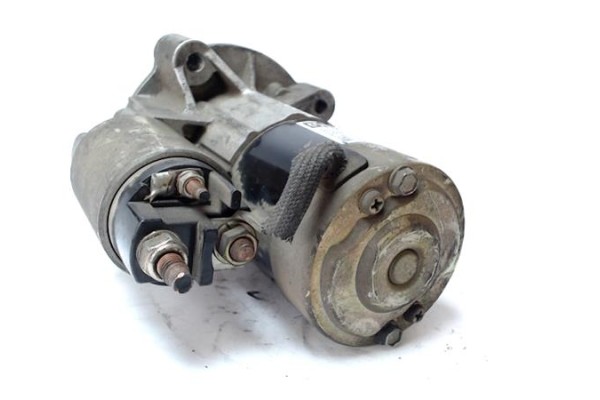 Recambio de motor arranque para citroen xsara picasso 1.8 16v referencia OEM IAM M000T82081  