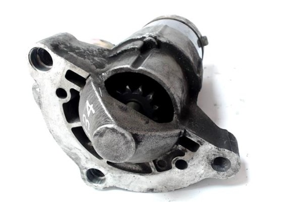 Recambio de motor arranque para citroen xsara picasso 1.8 16v referencia OEM IAM M000T82081  
