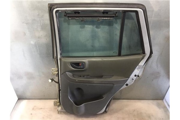 Recambio de puerta trasero derecha para hyundai santa fe (sm) 2.0 crdi 4x4 referencia OEM IAM 7700426110  