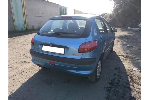 peugeot 206 del año 2000
