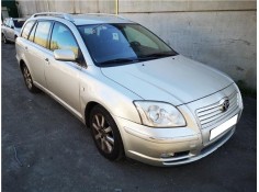 toyota avensis berlina (t25) del año 2005