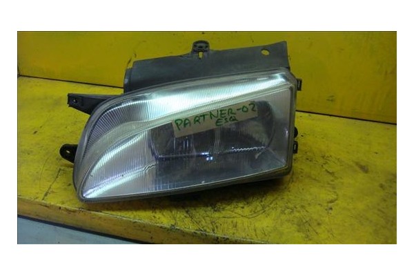Recambio de faro delantero izquierdo para peugeot partner furgón (5) 1.9 d referencia OEM IAM   