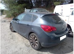 opel astra j del año 2010