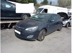 opel astra j del año 2010