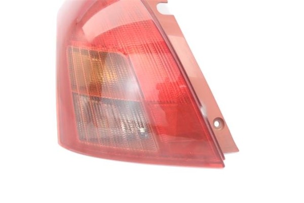 Recambio de piloto trasero izquierdo para suzuki swift iii (sg) 1.3 ddis referencia OEM IAM 3567062J00 2010002 