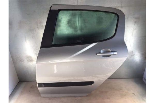 Recambio de puerta trasero izquierda para peugeot 308 1.6 gt referencia OEM IAM 9006L7  
