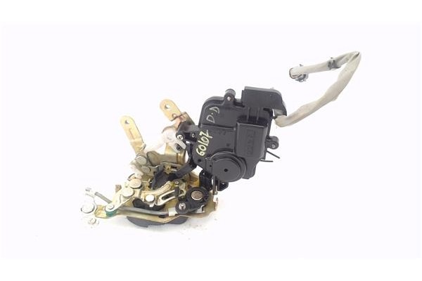 Recambio de cerradura puerta corredera derecha para kia carnival 2.9 crdi referencia OEM IAM 814204D010  