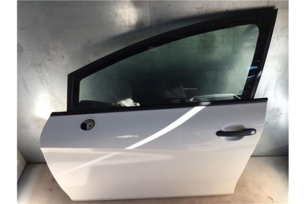 Recambio de puerta delantero izquierda para seat leon (1p1) 1.9 tdi referencia OEM IAM 1P0831055A  