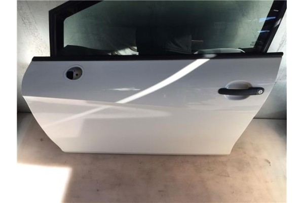 Recambio de puerta delantero izquierda para seat leon (1p1) 1.9 tdi referencia OEM IAM 1P0831055A  
