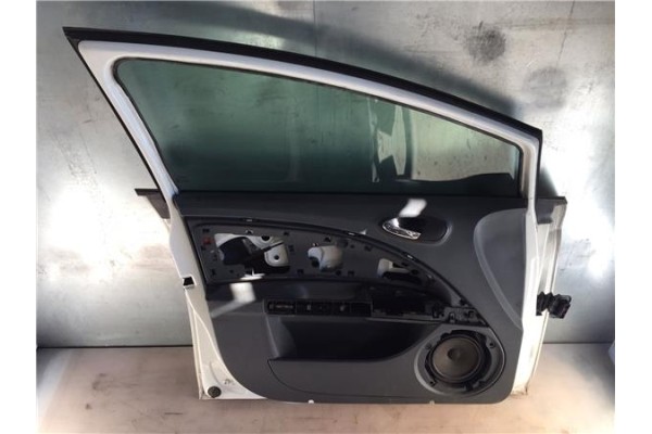 Recambio de puerta delantero izquierda para seat leon (1p1) 1.9 tdi referencia OEM IAM 1P0831055A  