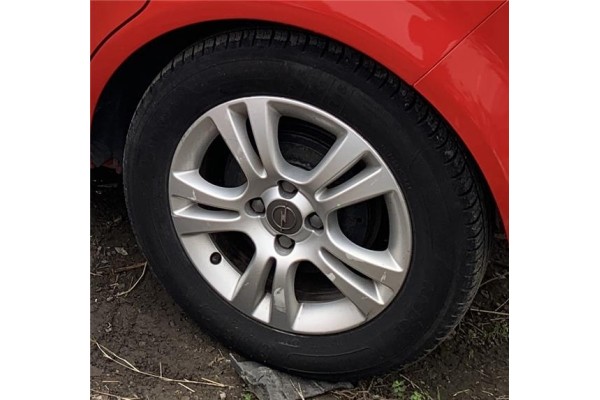 Recambio de llanta para opel corsa d 1.3 cdti referencia OEM IAM 13211899   Recambio de llanta para opel corsa d 1.3 cdti referencia OEM IAM 13211899