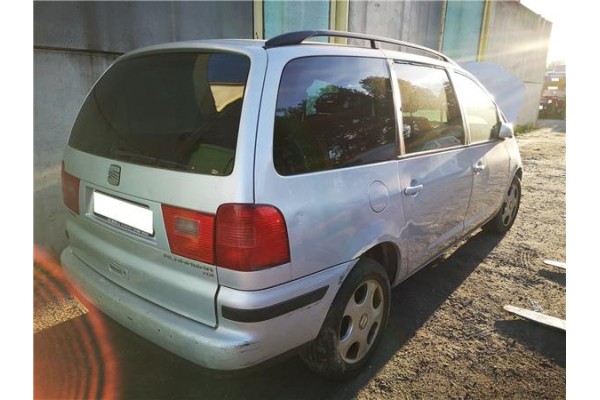seat alhambra (7v8) del año 2002