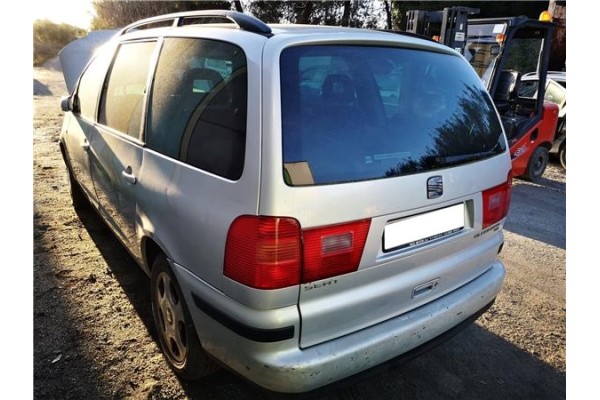 seat alhambra (7v8) del año 2002