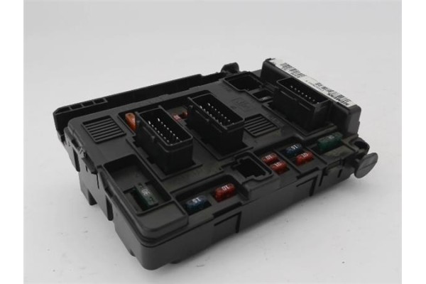 Recambio de caja fusibles/rele para citroen c2 1.1 referencia OEM IAM 9643498880 6500Y1 