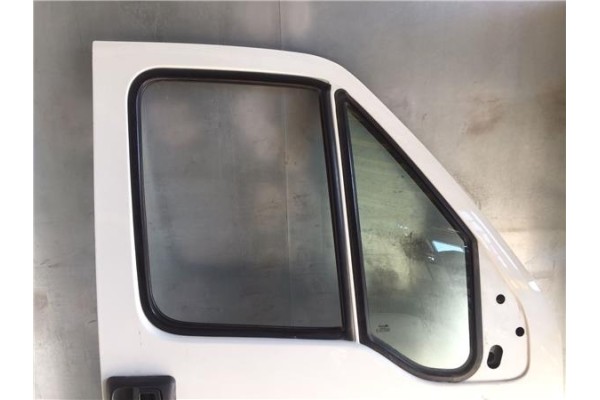 Recambio de puerta delantero derecha para peugeot boxer furgón (230l) 2.8 hdi referencia OEM IAM 9004 AL  