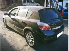 opel astra h berlina del año 2004