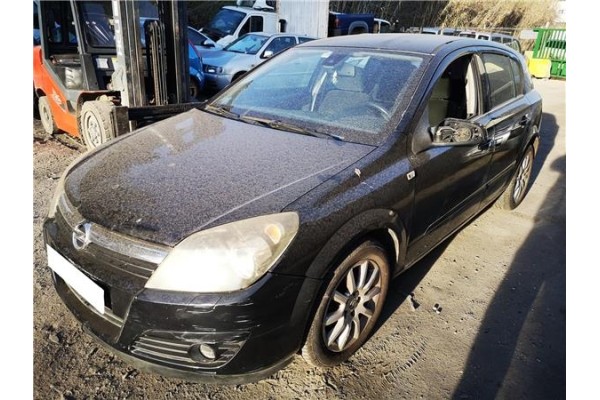 opel astra h berlina del año 2004