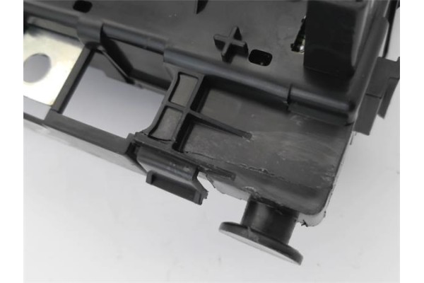 Recambio de caja fusibles/rele para citroen c2 1.1 referencia OEM IAM 9643498880 6500Y1 