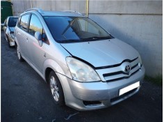 toyota corolla verso (e12) del año 2004