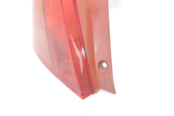 Recambio de piloto trasero izquierdo para suzuki swift iii (sg) 1.3 ddis referencia OEM IAM 3567062J00 2010002 