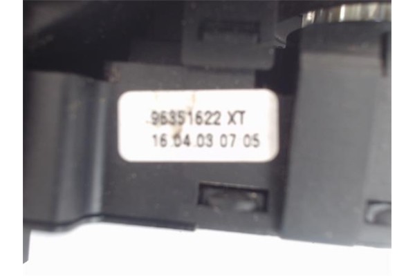 Recambio de mando elevalunas delantero izquierdo para peugeot 307 break / sw (s1) 2.0 hdi 90 referencia OEM IAM 96351622XT  