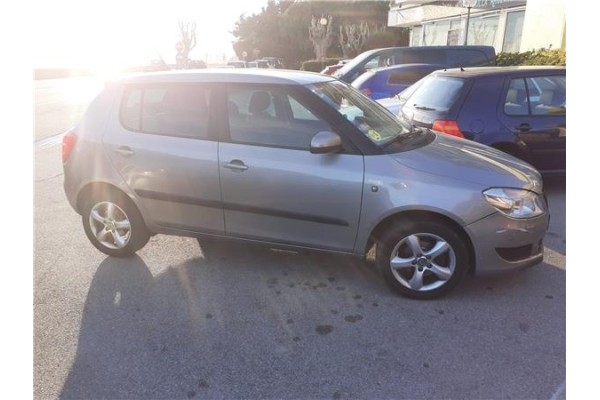skoda fabia (5j2) del año 2013