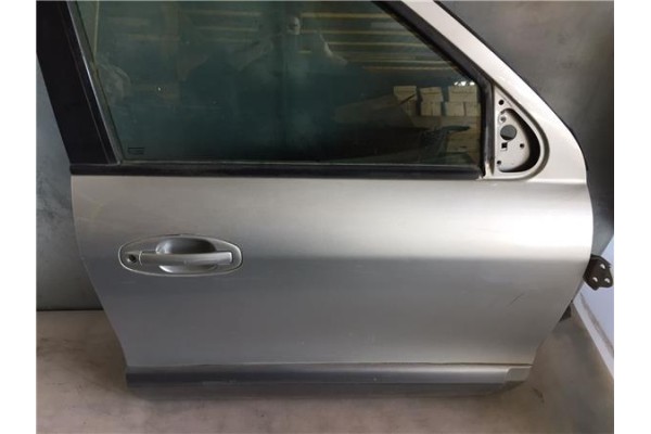 Recambio de puerta delantero derecha para hyundai santa fe (sm) 2.0 crdi 4x4 referencia OEM IAM 7600426110  