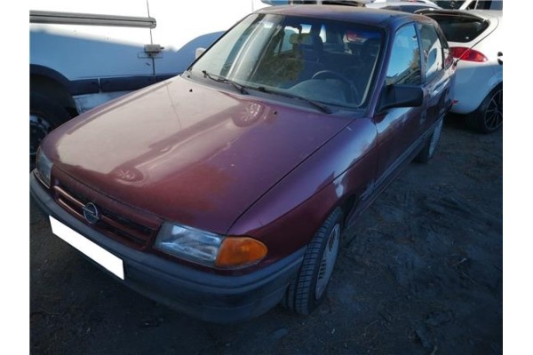 opel astra f berlina del año 1993