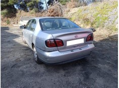 nissan primera berlina (p11) del año 2000