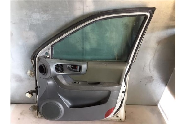 Recambio de puerta delantero derecha para hyundai santa fe (sm) 2.0 crdi 4x4 referencia OEM IAM 7600426110  