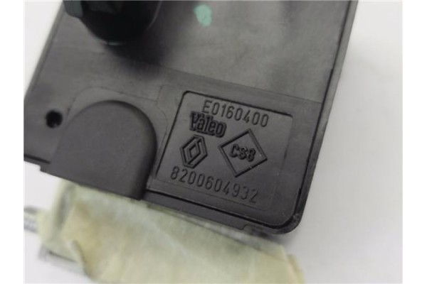 Recambio de antirrobo para renault megane ii berlina 3p 1.9 dynamique referencia OEM IAM 8200604932  