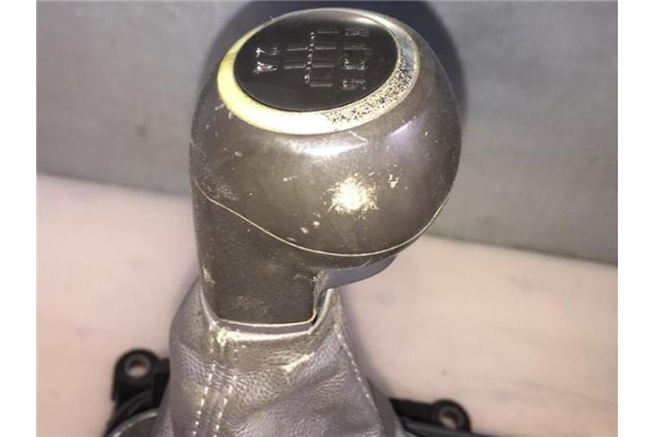 Recambio de conjunto palanca cambio velocidad para opel corsa d 1.0 catch me referencia OEM IAM 009123015  