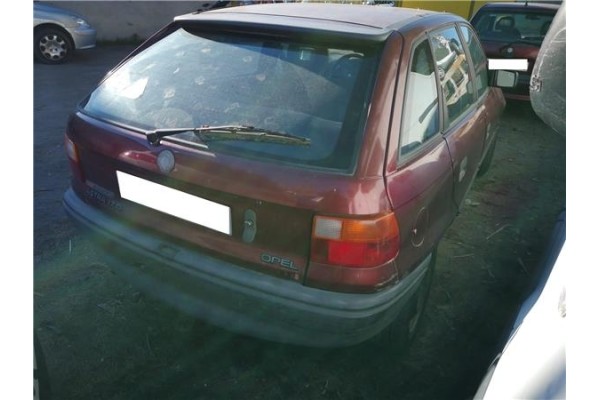 opel astra f berlina del año 1993