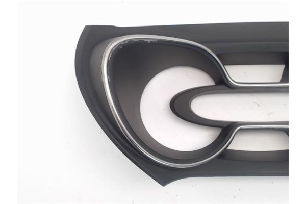 Recambio de embellecedor cuadro instrumentos para renault captur i 0.9 zen referencia OEM IAM 682507178R  